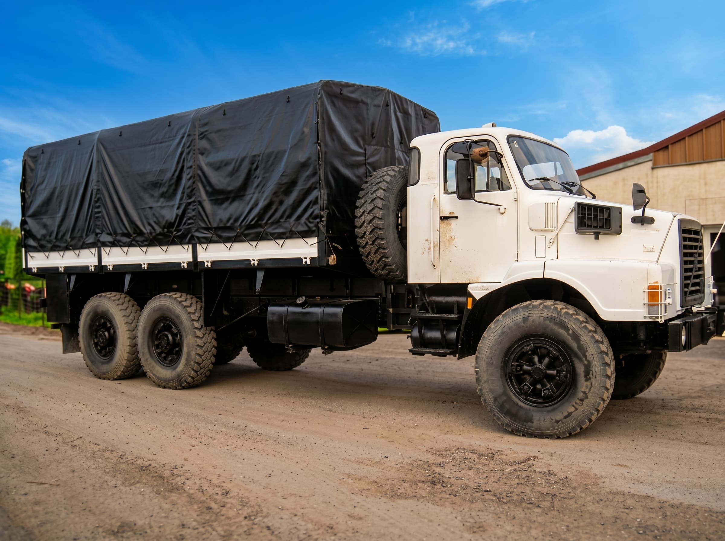 VOLVO N10 6X4 10T BACHE