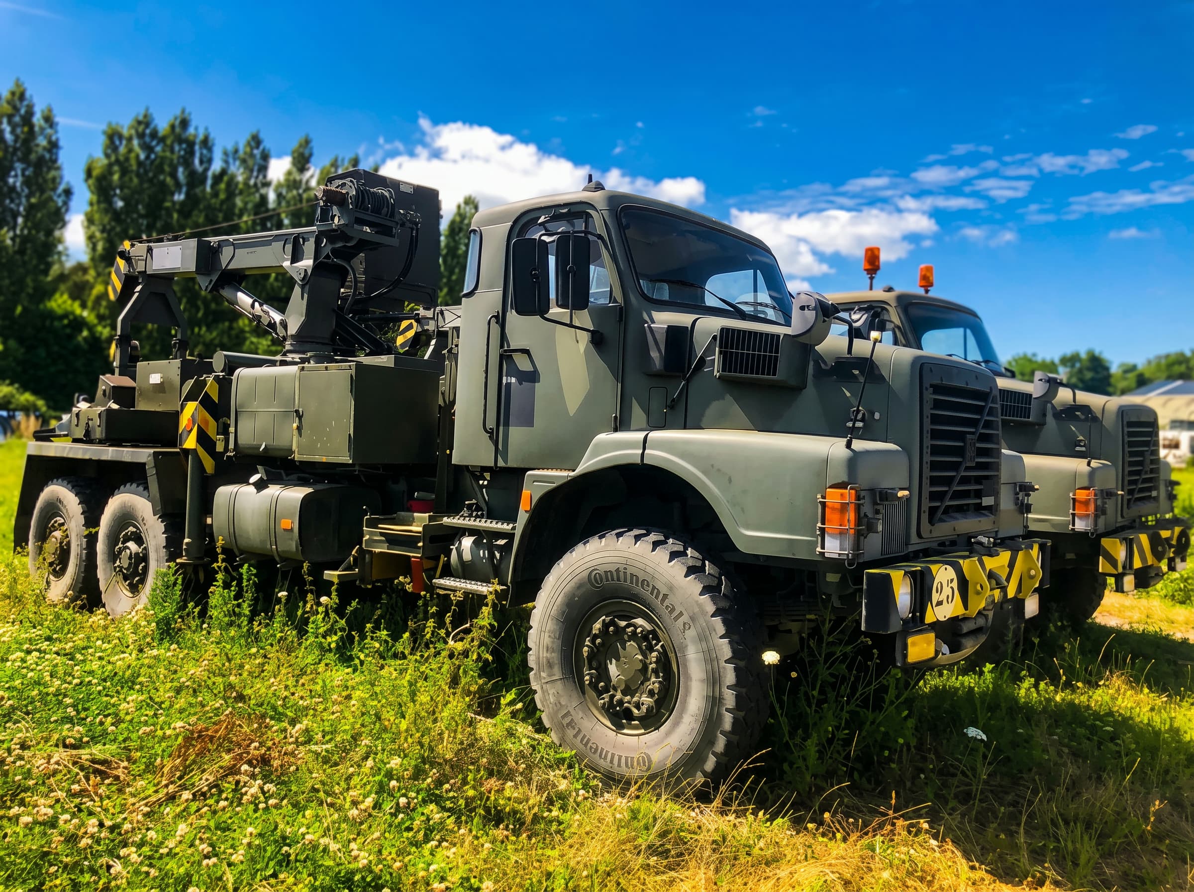 VOLVO N10 6X6 MANUMAT DEPANNEUSE