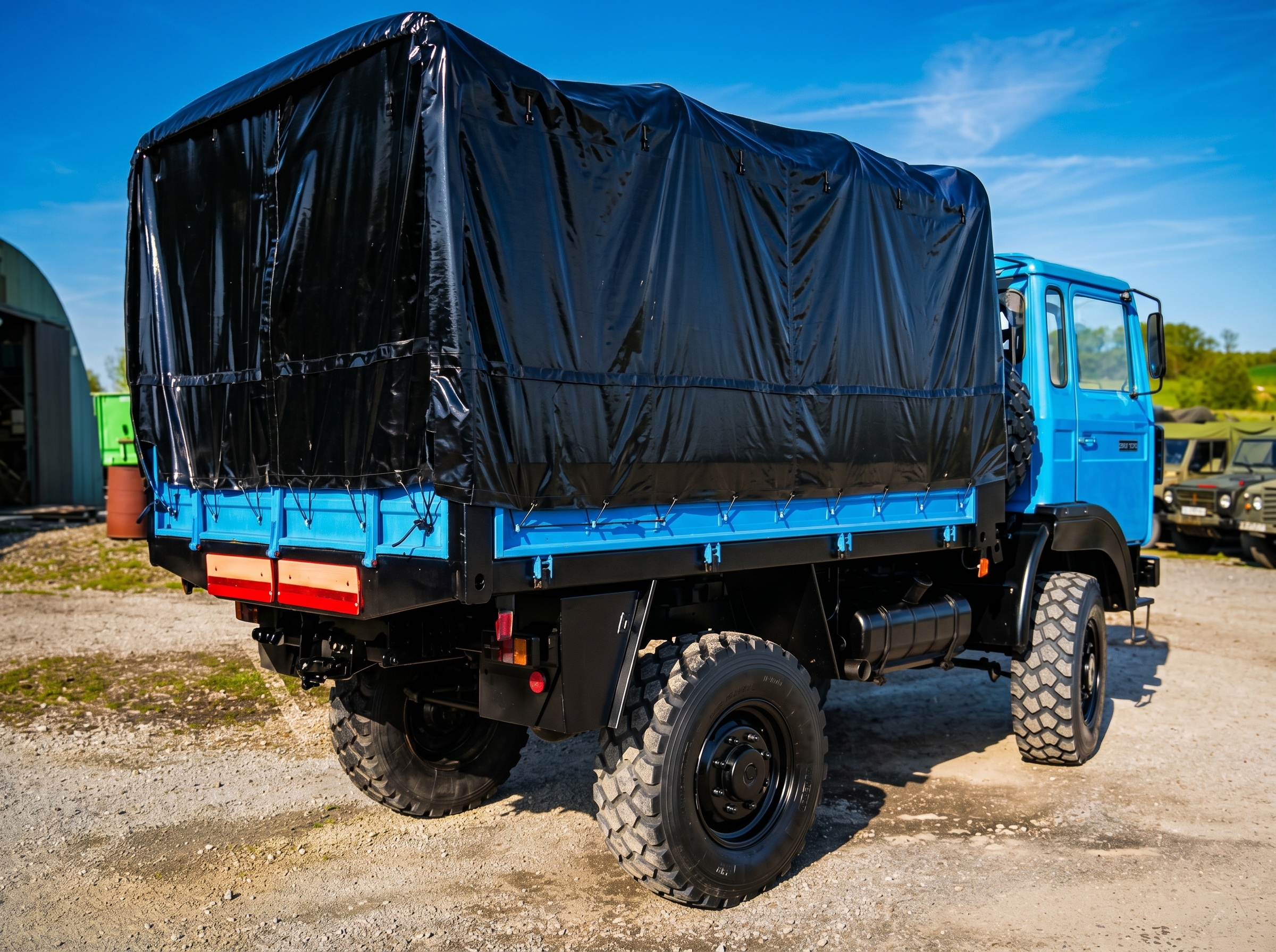 RVI TRM 2000 CARGO BACHE