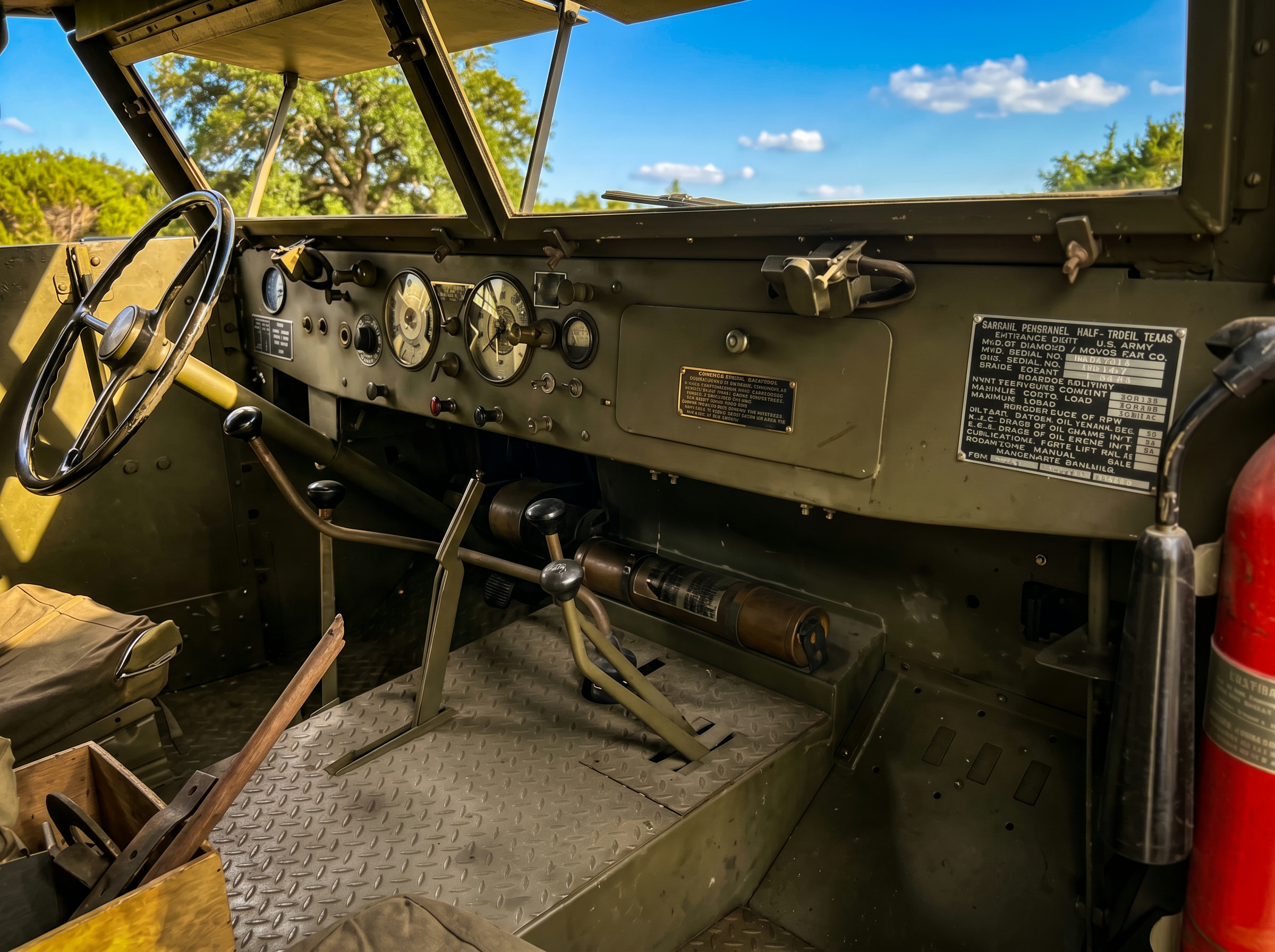 HALF TRACK M3