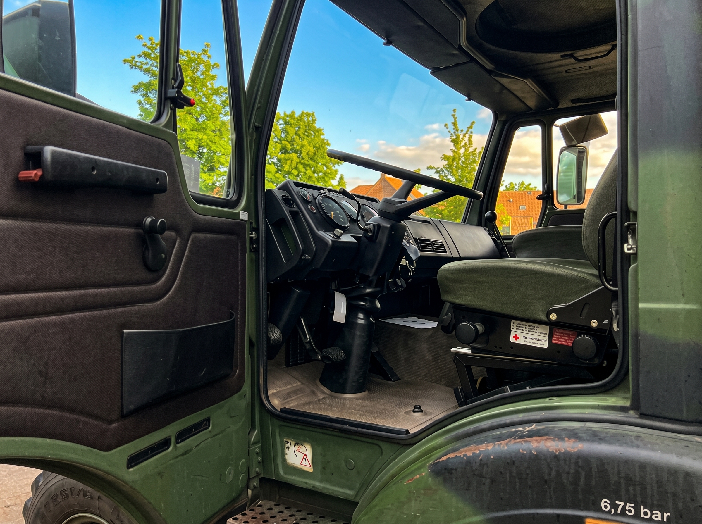 MERCEDES 1017 AK 4X4